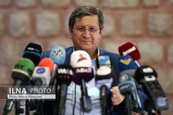 تحریمها را میتوان پشت سر گذاشت اما نه از طریق پشت سر گذاشتن جمهوریت تحریمها را میتوان پشت سر گذاشت اما نه از طریق پشت سر گذاشتن جمهوریت