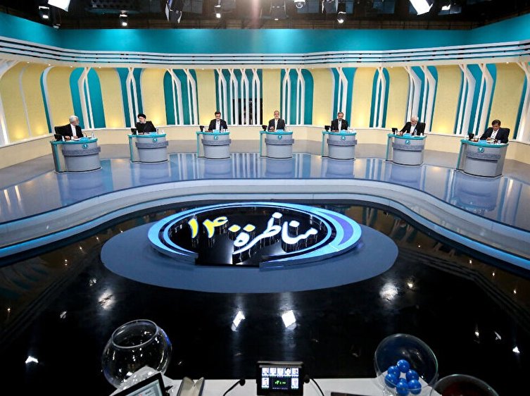 ادامه دعوای رئیسی و یارانش با همتی و حمله به دولت روحانی ادامه دعوای رئیسی و یارانش با همتی و حمله به دولت روحانی