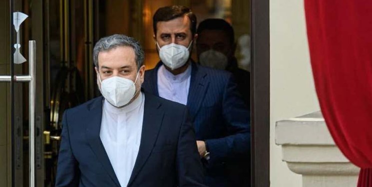 عراقچی: امیدواریم در طول مذاکرات چند روزه به راهحلهای نهایی دست یابیم عراقچی: امیدواریم در طول مذاکرات چند روزه به راهحلهای نهایی دست یابیم