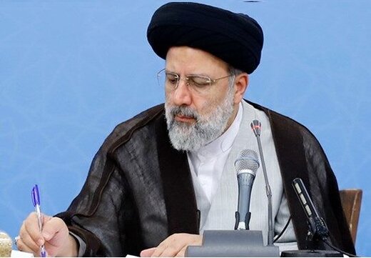 چرا رئیس جمهور، زیاد سخن می گوید؟ / بزرگترین زیانکننده این وضعیت شخص رییسی است چرا رئیس جمهور، زیاد سخن می گوید؟ / بزرگترین زیانکننده این وضعیت شخص رییسی است