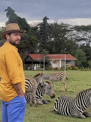 خوش گذرانی لاکچری بهرام رادان در دل آفریقا خوش گذرانی لاکچری بهرام رادان در دل آفریقا