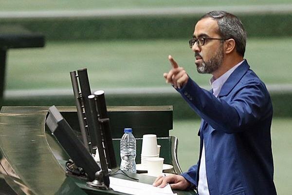 ایزدخواه، نماینده تهران: در شروع دولت سیزدهم قیمت دلار ۲۶ هزار تومان و امروز ۳۹ هزار تومان است؛ یعنی افزایش قریب به ۵۰ درصد / قدرت پول ملی کشور جنگ زده سوریه ۸ برابر از ما بیشتر است ایزدخواه، نماینده تهران: در شروع دولت سیزدهم قیمت دلار ۲۶ هزار تومان و امروز ۳۹ هزار تومان است؛ یعنی افزایش قریب به ۵۰ درصد / قدرت پول ملی کشور جنگ زده سوریه ۸ برابر از ما بیشتر است