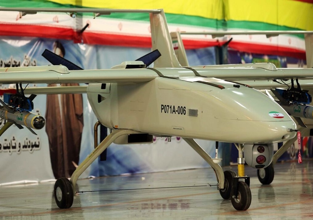 نماینده مجلس: ایران ۵۹ پهپاد ساخته و تولید کرده؛ یکی از آنها ۴ هزار کیلومتر بُرد دارد / نفوذ دو پهپاد به فضای اسرائیل، آنها را دچار استیصال کرده بود؛ ۴۱ هواپیمای جنگی را به پرواز درآوردند تا این دو پهپاد را شناسایی کنند نماینده مجلس: ایران ۵۹ پهپاد ساخته و تولید کرده؛ یکی از آنها ۴ هزار کیلومتر بُرد دارد / نفوذ دو پهپاد به فضای اسرائیل، آنها را دچار استیصال کرده بود؛ ۴۱ هواپیمای جنگی را به پرواز درآوردند تا این دو پهپاد را شناسایی کنند