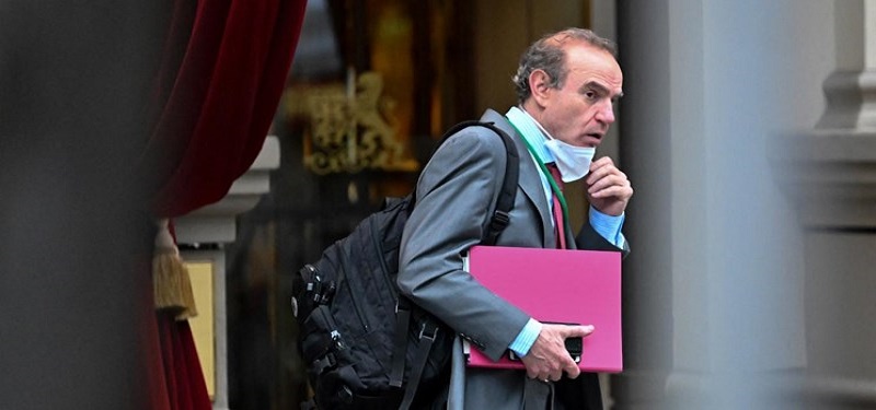 معماي بازداشت انريكه مورا در فرانكفورت! معماي بازداشت انريكه مورا در فرانكفورت!