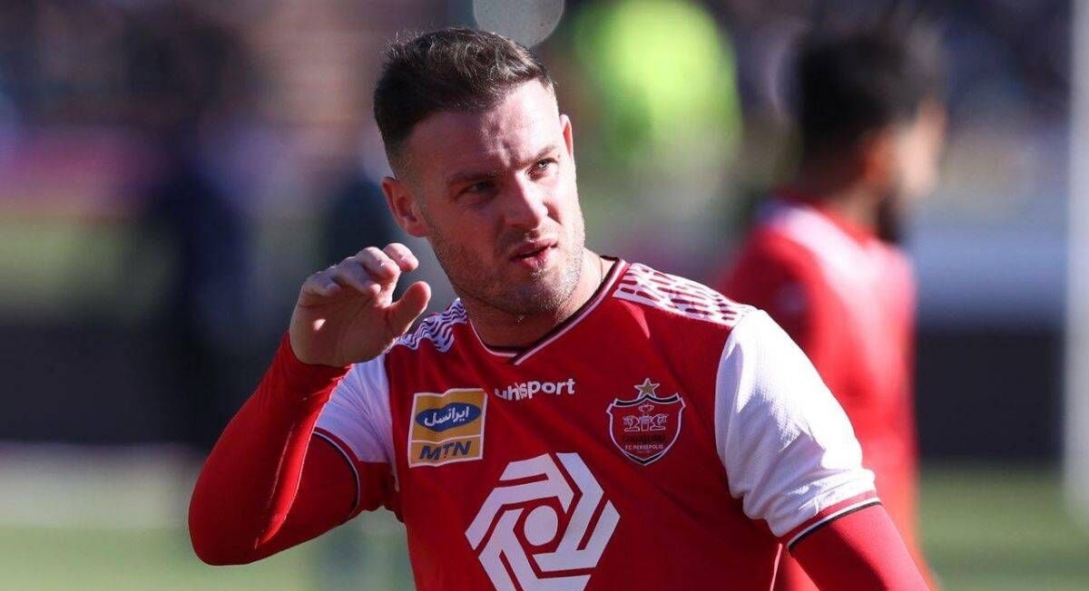 قوز بالا قوز پرسپولیس ؛ مهاجم فراری سرخ ها قوز بالا قوز پرسپولیس ؛ مهاجم فراری سرخ ها