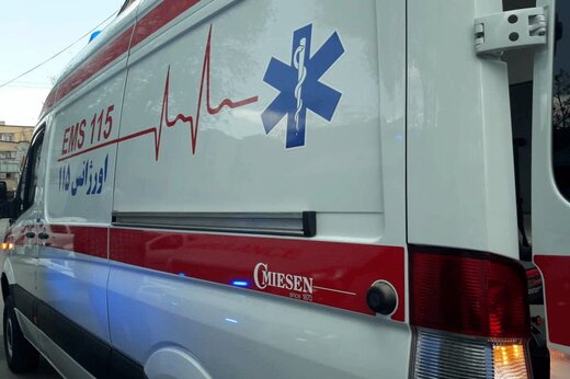 آسیب به چرخهای آمبولانس اورژانس باعث فوت کودک ۲ ساله شد آسیب به چرخهای آمبولانس اورژانس باعث فوت کودک ۲ ساله شد