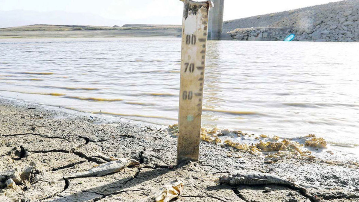 خروشانترین رودخانههای ایران خشک شدند| وضعیت منابع آب کشور خطرناک شد خروشانترین رودخانههای ایران خشک شدند| وضعیت منابع آب کشور خطرناک شد