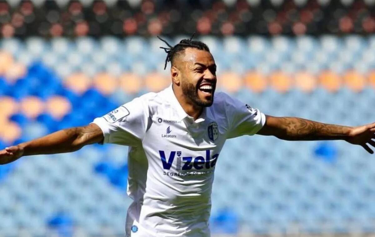 مدیر برنامه مهاجم مدنظر یحیی وعده داد مدیر برنامه مهاجم مدنظر یحیی وعده داد