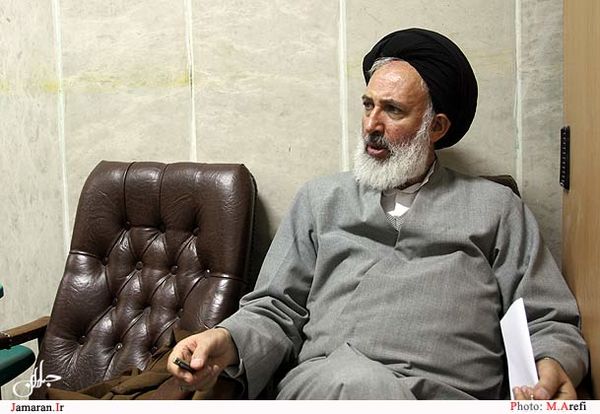 تنها ۲ درصد از مردم در نماز جمعه شرکت میکنند تنها ۲ درصد از مردم در نماز جمعه شرکت میکنند