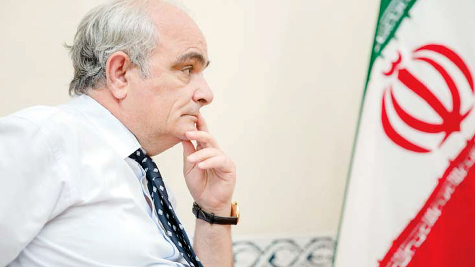 پایان کار یک سفیر جنجالی پایان کار یک سفیر جنجالی