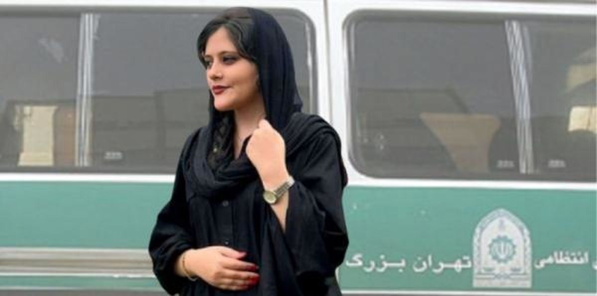 با صدای بلند می گویم دخترم هیچ بیماری نداشت /لباس مهسا با لباس فیلم متفاوت نبود /با مهسا برخورد فیزیکی شده بود با صدای بلند می گویم دخترم هیچ بیماری نداشت /لباس مهسا با لباس فیلم متفاوت نبود /با مهسا برخورد فیزیکی شده بود