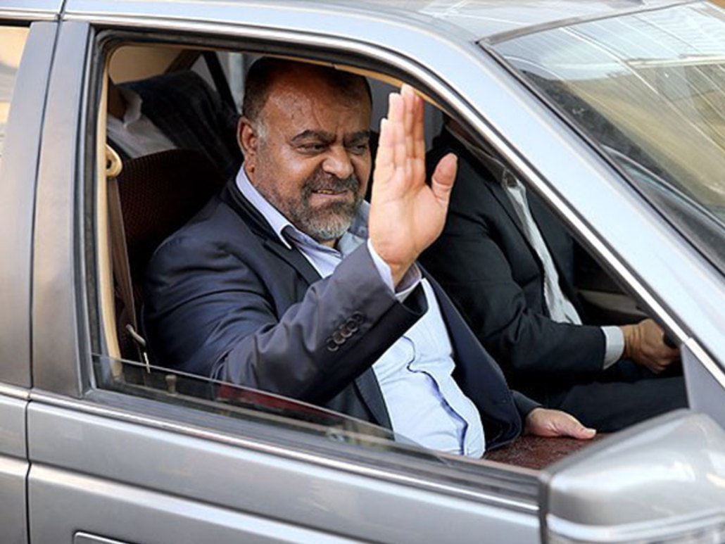 واکنش معاون پارلمانی رئیس جمهور به شایعه استعفا یا برکناری وزیر راه: عدم حضور رستم قاسمی در محل کار، ربطی به بازداشت اخیر یکی از مسئولان وزارت راه ندارد واکنش معاون پارلمانی رئیس جمهور به شایعه استعفا یا برکناری وزیر راه: عدم حضور رستم قاسمی در محل کار، ربطی به بازداشت اخیر یکی از مسئولان وزارت راه ندارد