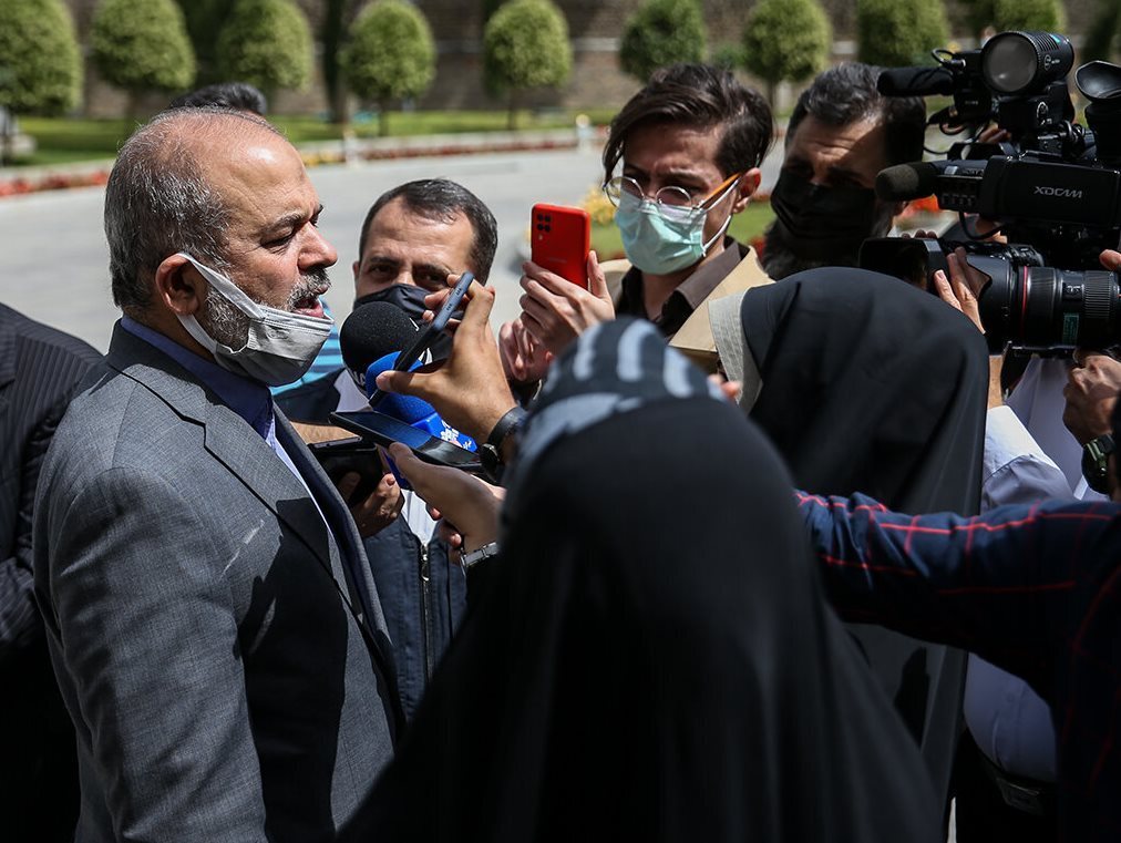 وزیر کشور: در کمیته حقیقتیاب حوادث اخیر، اغتشاشگران نمیتوانند نماینده خاصی داشته باشند / معترضان نماینده خاصی ندارند؛ ضمن اینکه بیشتر با اغتشاش مواجه بودیم تا اعتراض وزیر کشور: در کمیته حقیقتیاب حوادث اخیر، اغتشاشگران نمیتوانند نماینده خاصی داشته باشند / معترضان نماینده خاصی ندارند؛ ضمن اینکه بیشتر با اغتشاش مواجه بودیم تا اعتراض