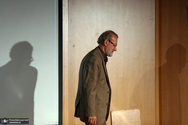 کناره گیری قطعی لاریجانی از انتخابات مجلس 1402؟/ تندروها در حالت آماده باش! کناره گیری قطعی لاریجانی از انتخابات مجلس 1402؟/ تندروها در حالت آماده باش!