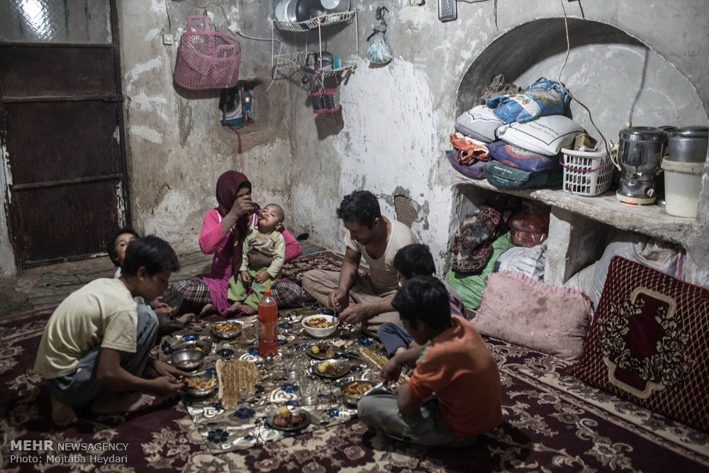 فقرا فقیرتر شدند فقرا فقیرتر شدند
