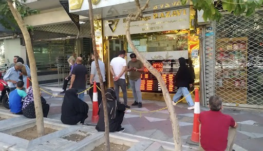 4 پیش بینی از آینده قیمت دلار/ هشدار ارزی کارشناسان به بازارساز 4 پیش بینی از آینده قیمت دلار/ هشدار ارزی کارشناسان به بازارساز