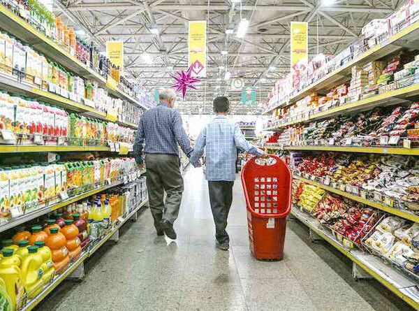 مردم از طریق تورم، بدهیهای دولت را پرداخت میکنند مردم از طریق تورم، بدهیهای دولت را پرداخت میکنند