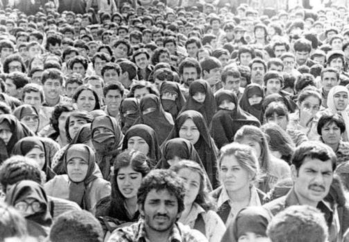 امروز؛ برگزاری راهپیمایی ۲۲ بهمن در مسیرهای ۱۲گانه امروز؛ برگزاری راهپیمایی ۲۲ بهمن در مسیرهای ۱۲گانه