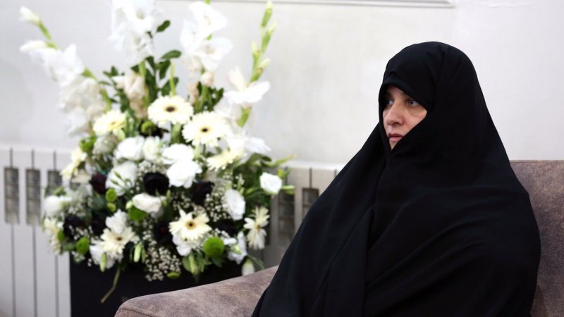 عکس جدید از جمیله علم الهدی و دخترانِ عزادارش /عروس امام هم بود عکس جدید از جمیله علم الهدی و دخترانِ عزادارش /عروس امام هم بود