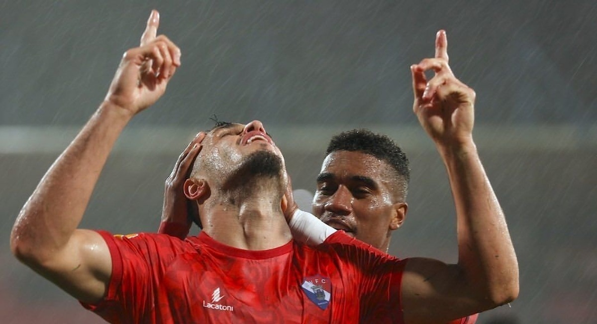 آغاز مذاکرات باشگاه پرسپولیس با علی علیپور آغاز مذاکرات باشگاه پرسپولیس با علی علیپور