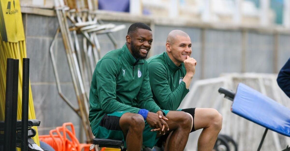 خیال استقلالی‌ها از بابت بازیکنان خارجی راحت شد