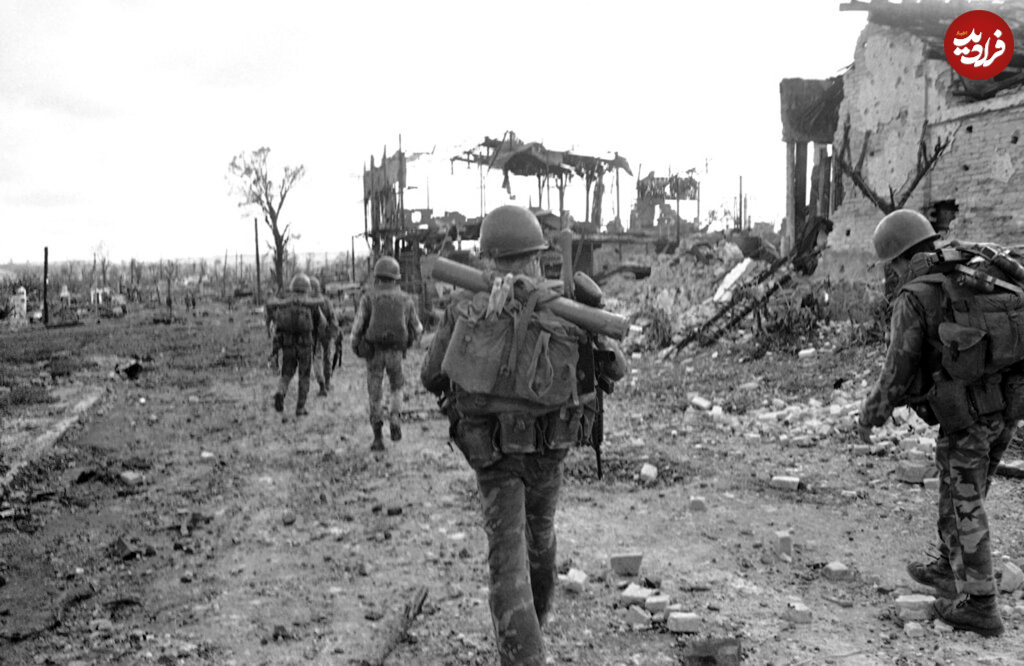 عکس‌های تکان‌دهنده‌ای که یک عکاس 12ساله از جنگ گرفت