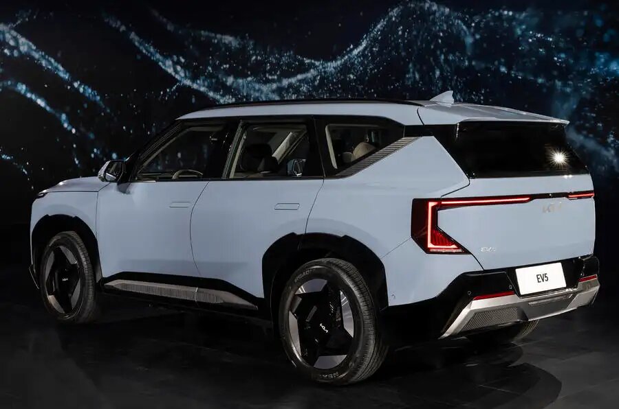 یک شاسیبلند برقی از کرهجنوبی راهی ایران شد