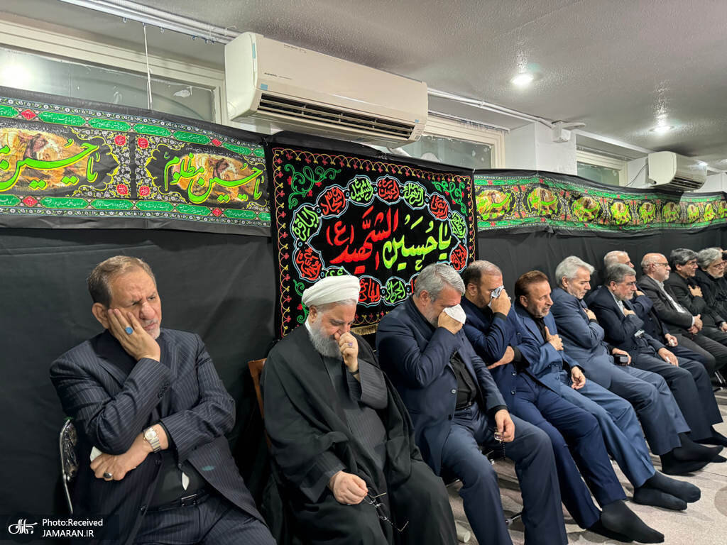 گریه شدید حسن روحانی در یک مراسم