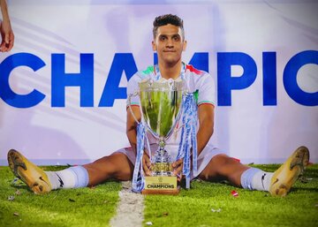 پرسپولیس یک مدافع جدید خرید پرسپولیس یک مدافع جدید خرید