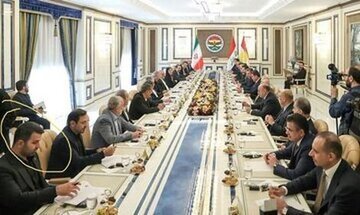 گمانه زنی ها درباره حضور داماد پزشکیان در سفر به عراق؛ باید توضیح داد و رفع ابهام کرد/ یکی از مشخصههای دولت سابق دامادسالاری بود گمانه زنی ها درباره حضور داماد پزشکیان در سفر به عراق؛ باید توضیح داد و رفع ابهام کرد/ یکی از مشخصههای دولت سابق دامادسالاری بود