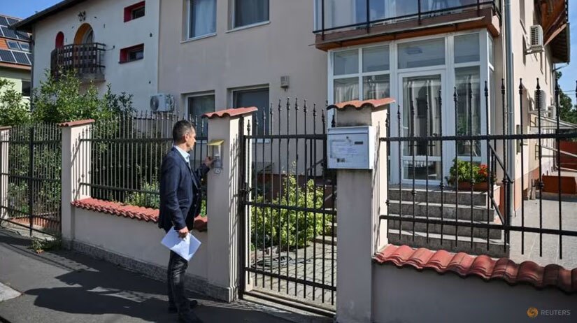 این زن مرموز، پیجرهای آلوده را به حزبالله فروخت