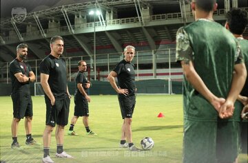 رضایت فولاد از بازی با پرسپولیس در قزوین رضایت فولاد از بازی با پرسپولیس در قزوین