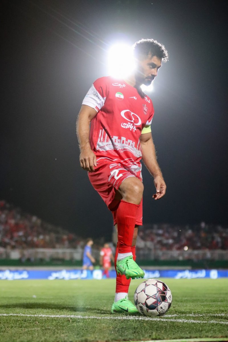 مجوز بازی برای کاپیتان پرسپولیس برابر چادرملو مجوز بازی برای کاپیتان پرسپولیس برابر چادرملو