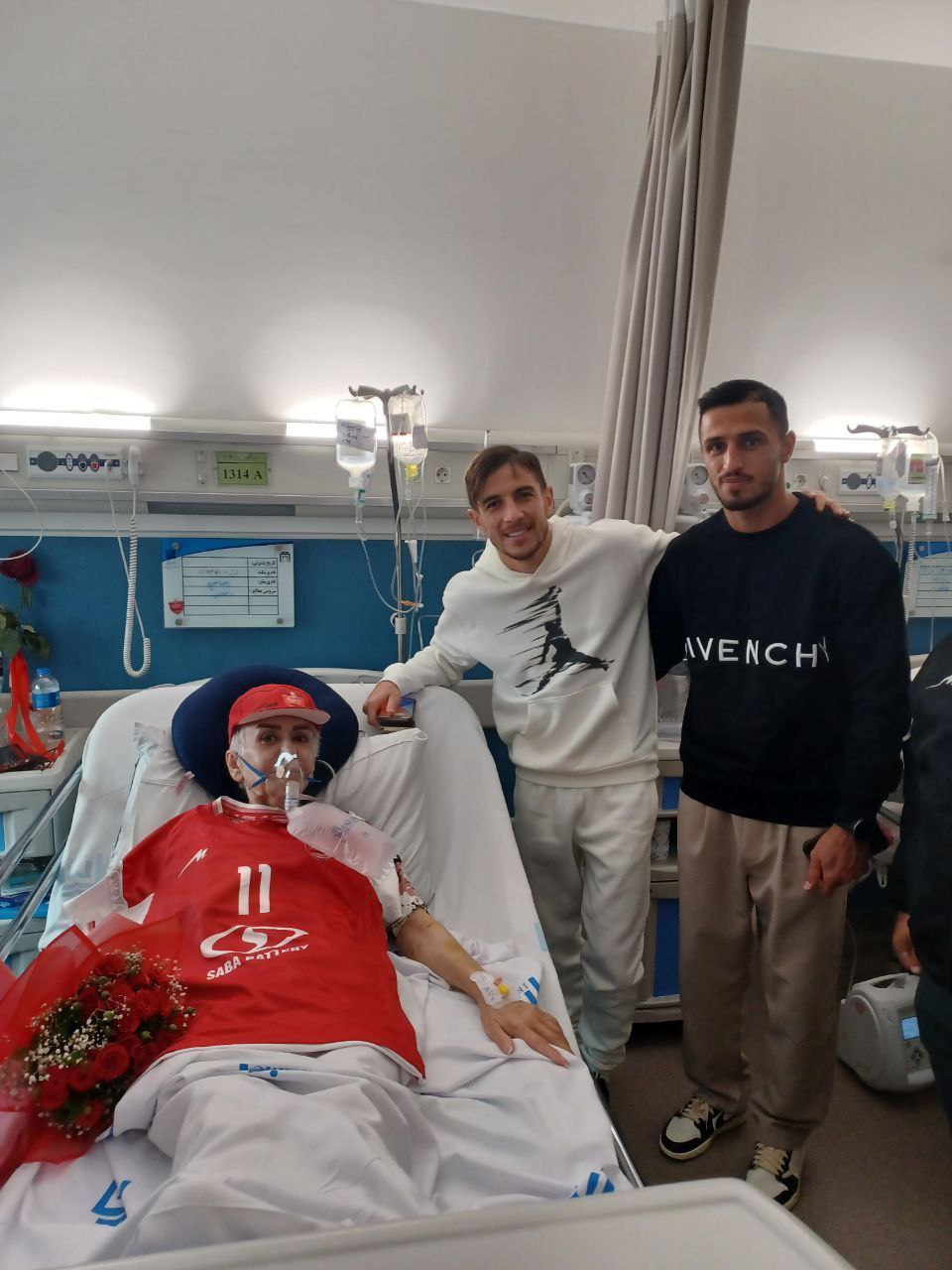 حضور پرسپولیسیها بر بالین بانوی متعصب