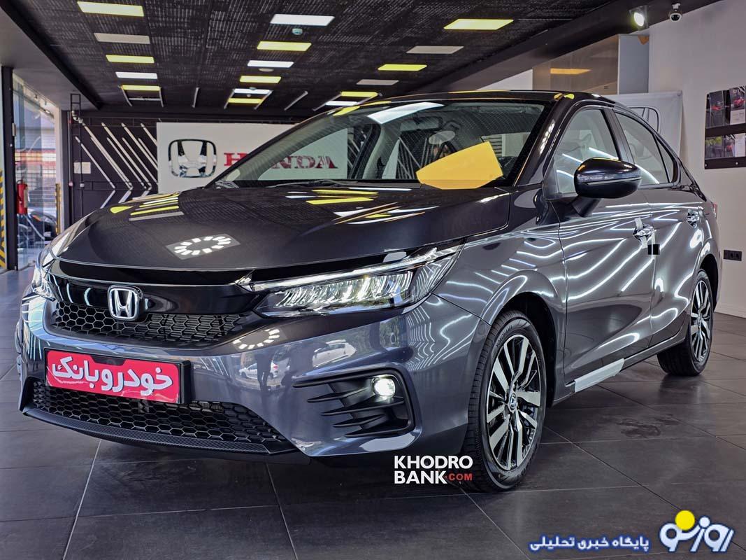 نتایج قرعهکشی خودروهای وارداتی شنبه اعلام میشود؛ ثبتنام ۷۳ هزار متقاضی در طرح وزارت صمت نتایج قرعهکشی خودروهای وارداتی شنبه اعلام میشود؛ ثبتنام ۷۳ هزار متقاضی در طرح وزارت صمت