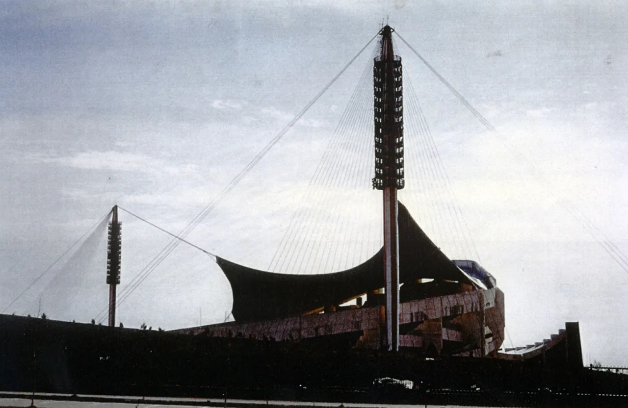 ماجرای شاهکار معماری در افسریه که اینروزها مسخره میشود!