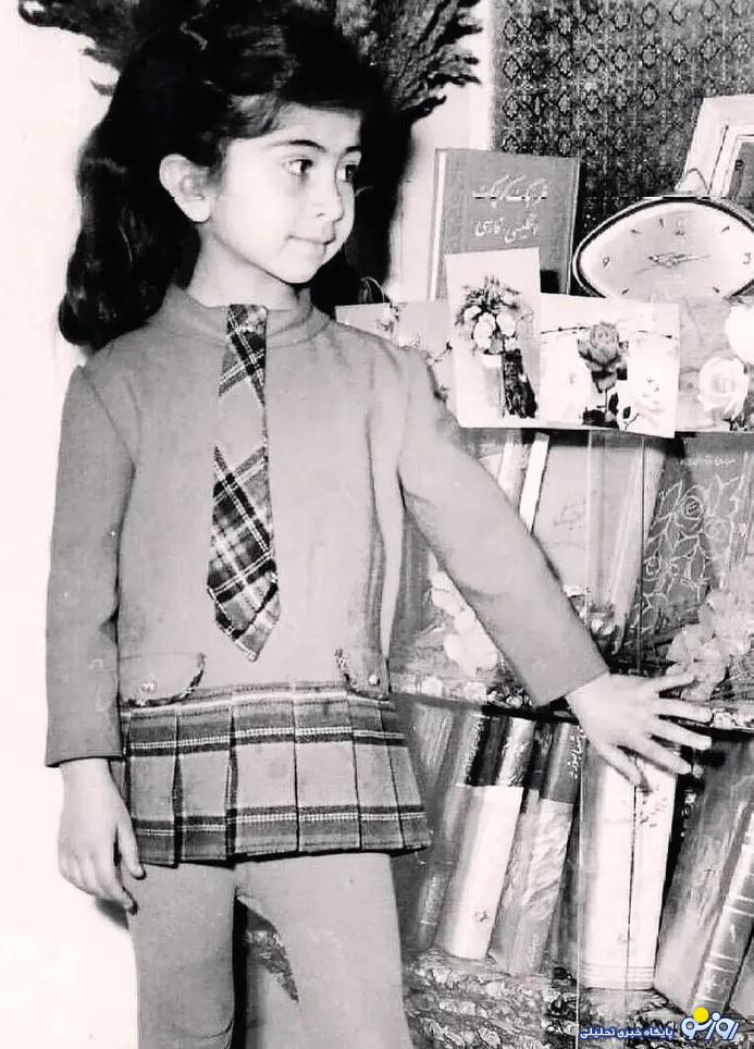 لیلا فروهر در کودکی لیلا فروهر در کودکی