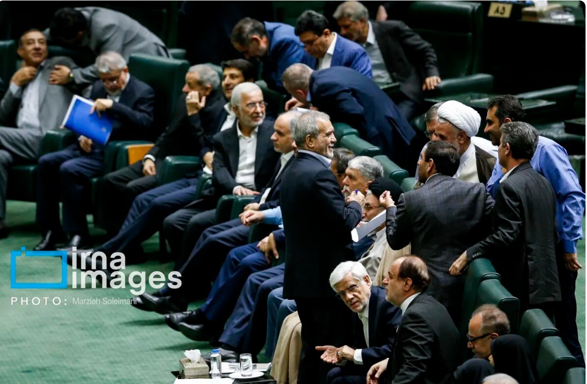 سؤال از رئیس جمهور؛ ابزار نظارتی یا عشوه سیاسی| مجلس دوازدهم به دنبال چیست؟ سؤال از رئیس جمهور؛ ابزار نظارتی یا عشوه سیاسی| مجلس دوازدهم به دنبال چیست؟