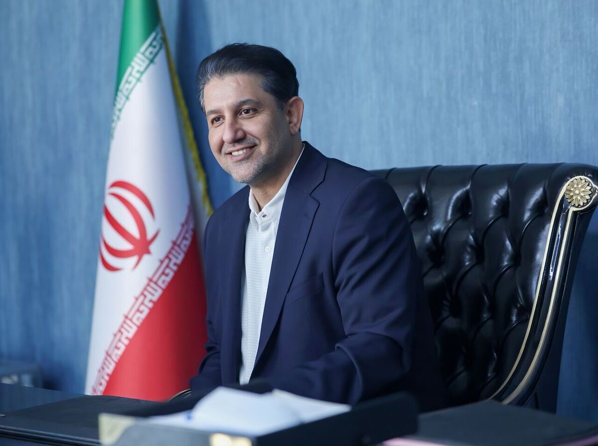 درخواست معاون پزشکیان از مردم / در مراسم چهلم جانباختگان شرکت کنید درخواست معاون پزشکیان از مردم / در مراسم چهلم جانباختگان شرکت کنید