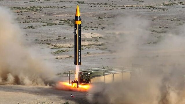 رویترز: ایران امروز آزمایش موشکی انجام میدهد رویترز: ایران امروز آزمایش موشکی انجام میدهد