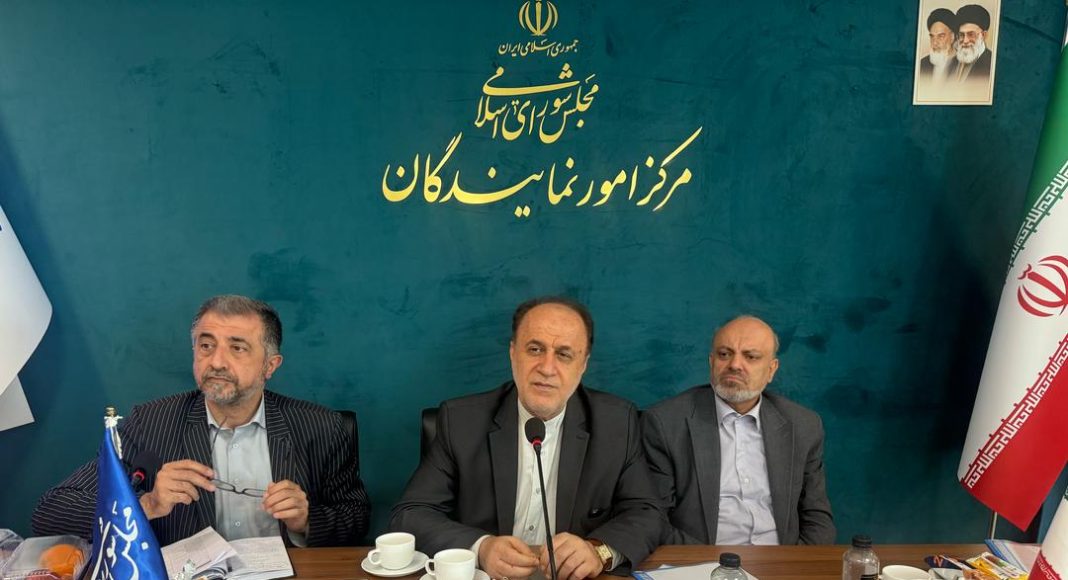 حاجی بابایی: “رتبهبندی معلمان” به دلیل بد اجرا شدن به کام معلمان تلخ شد حاجی بابایی: “رتبهبندی معلمان” به دلیل بد اجرا شدن به کام معلمان تلخ شد