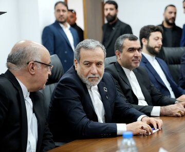 عراقچی: بهزودی جواب مناسب به پیشنهاد آمریکا داده خواهد شد عراقچی: بهزودی جواب مناسب به پیشنهاد آمریکا داده خواهد شد