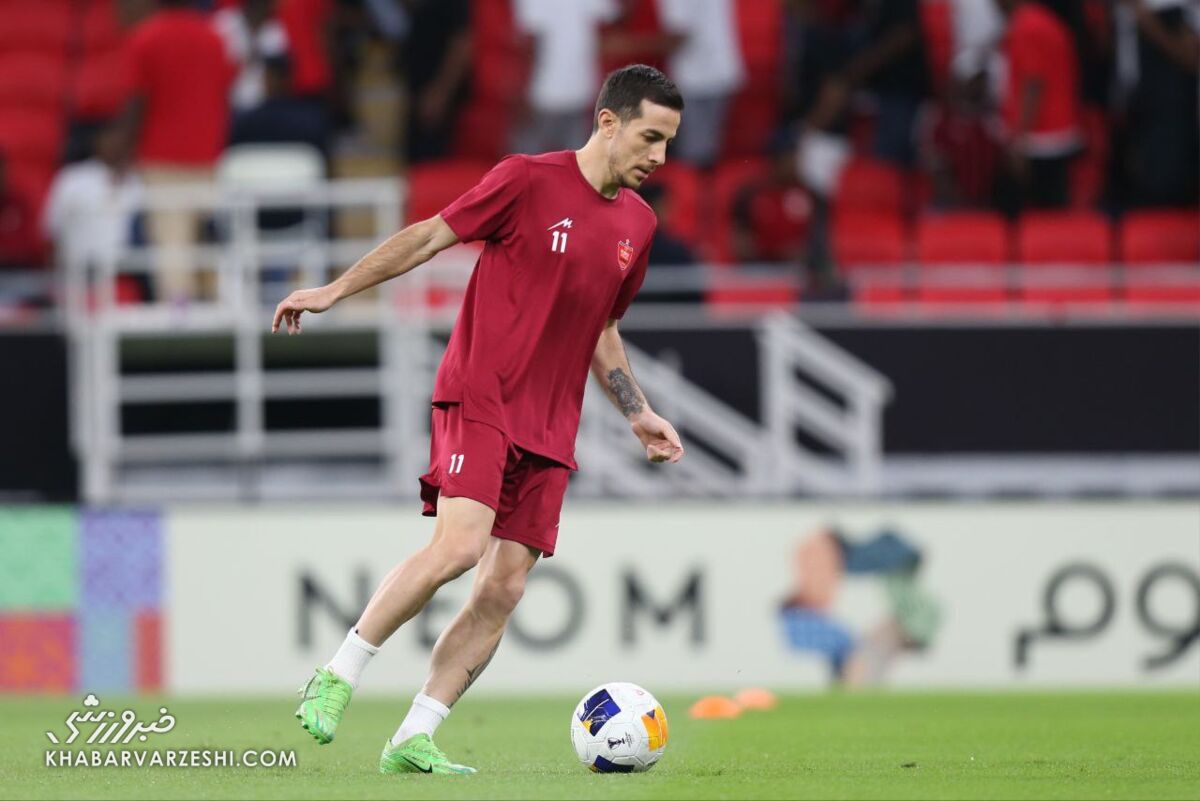 پسر پرسپولیس هستم و می مانم/ بهترین وینگر ایران بودم، نه بازیکن معمولی/ ناجوانمردانه مرا میزدنند/ ارتباطم با هوادار متمول در حد سلام و علیک است! پسر پرسپولیس هستم و می مانم/ بهترین وینگر ایران بودم، نه بازیکن معمولی/ ناجوانمردانه مرا میزدنند/ ارتباطم با هوادار متمول در حد سلام و علیک است!