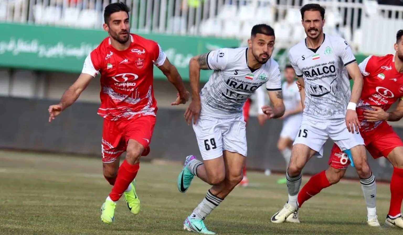 هاشمیان فوتبالیستی بزرگ و فرهیخته است؛ کاظمیان: در پرسپولیس رقابت وجود دارد هاشمیان فوتبالیستی بزرگ و فرهیخته است؛ کاظمیان: در پرسپولیس رقابت وجود دارد