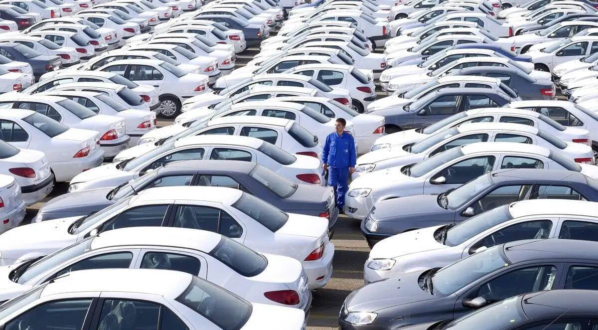 افت ۵۰ درصدی شرکتکنندگان قرعهکشی خودرو/ صف خرید خودرو آب رفت افت ۵۰ درصدی شرکتکنندگان قرعهکشی خودرو/ صف خرید خودرو آب رفت