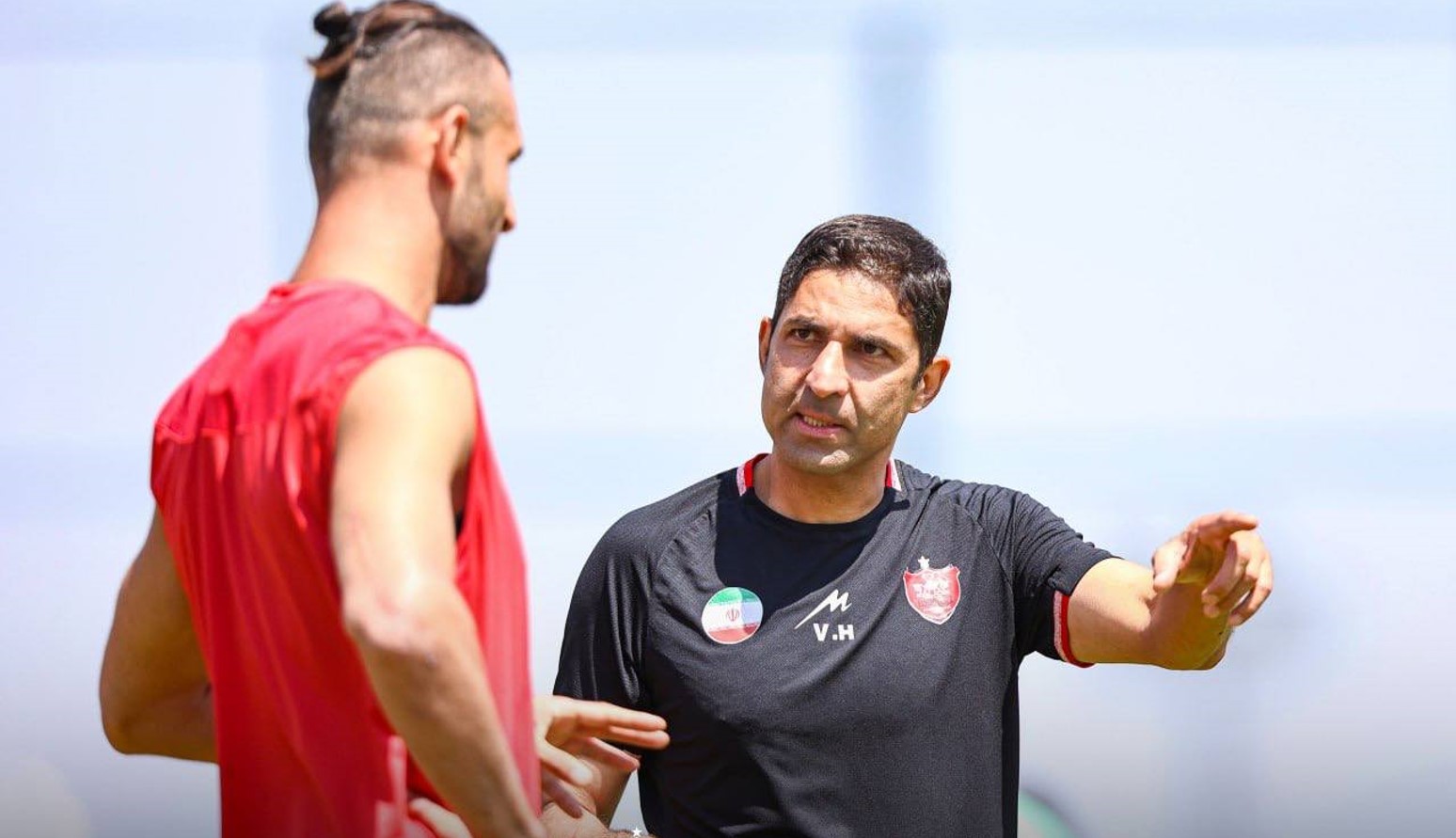 وحید هاشمیان به دنبال یک مهاجم خارجی وحید هاشمیان به دنبال یک مهاجم خارجی