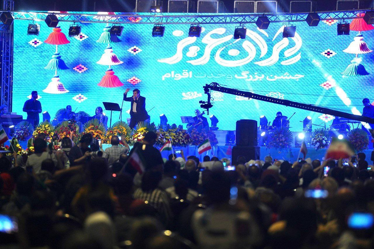 photo_5895539966581264712_y