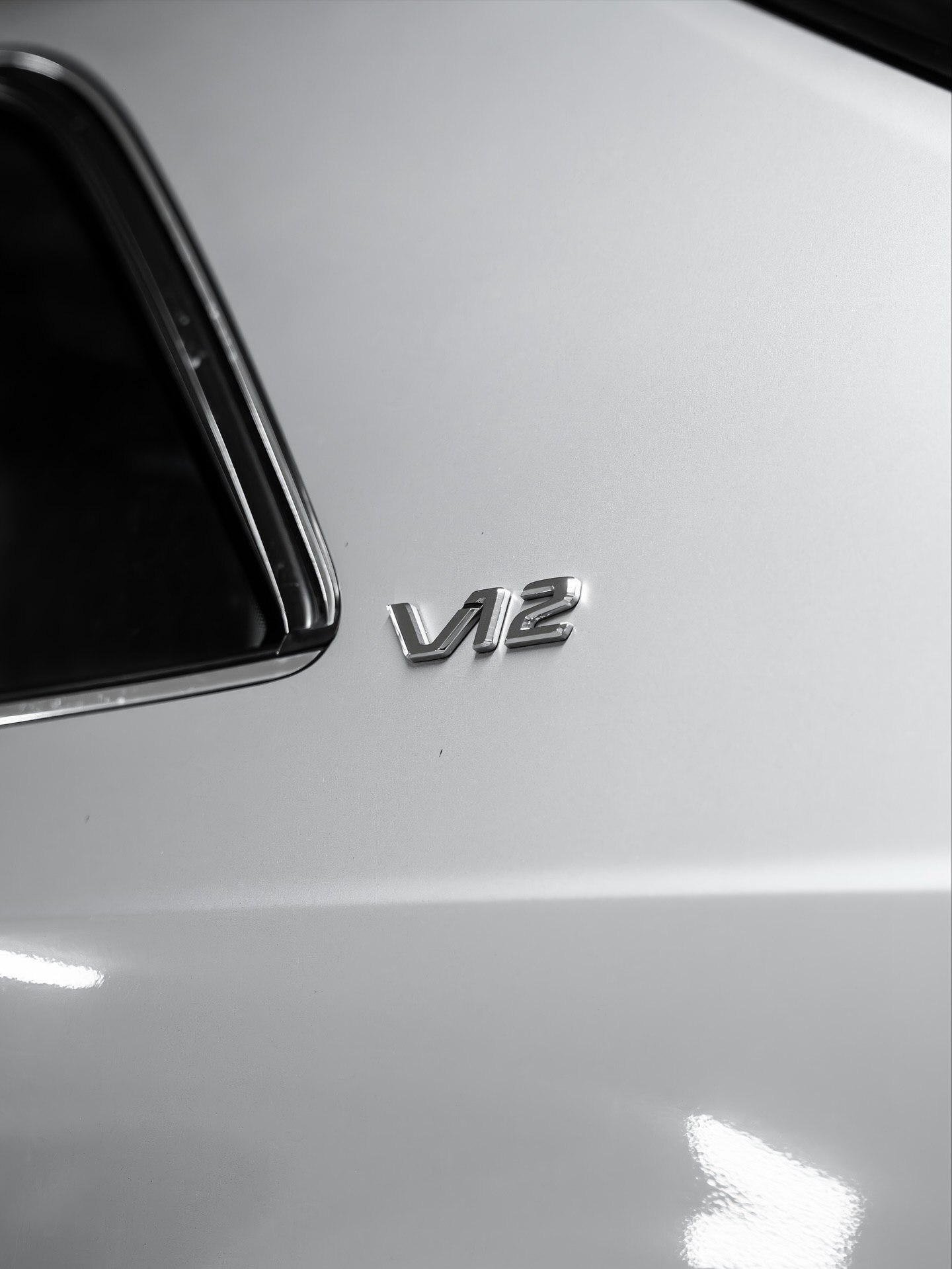 تصاویری از مرسدس بنز S600 کوپه مجهز به موتور V12