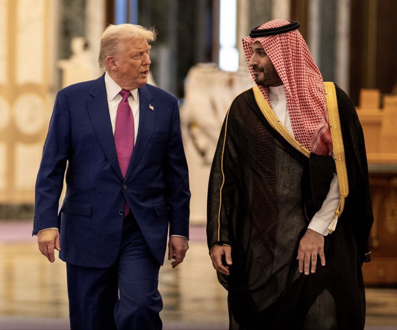 استقبال با شکوه ترامپ از محمد بن سلمان استقبال با شکوه ترامپ از محمد بن سلمان