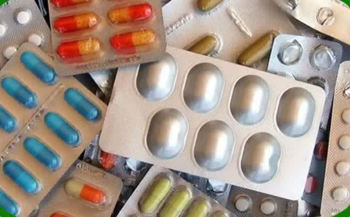 کشف قرص و دارو‌های غیرمجاز از عطاری در تاکستان